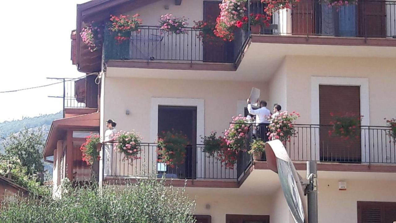 Angolo Fiorito Agerola Esterno foto
