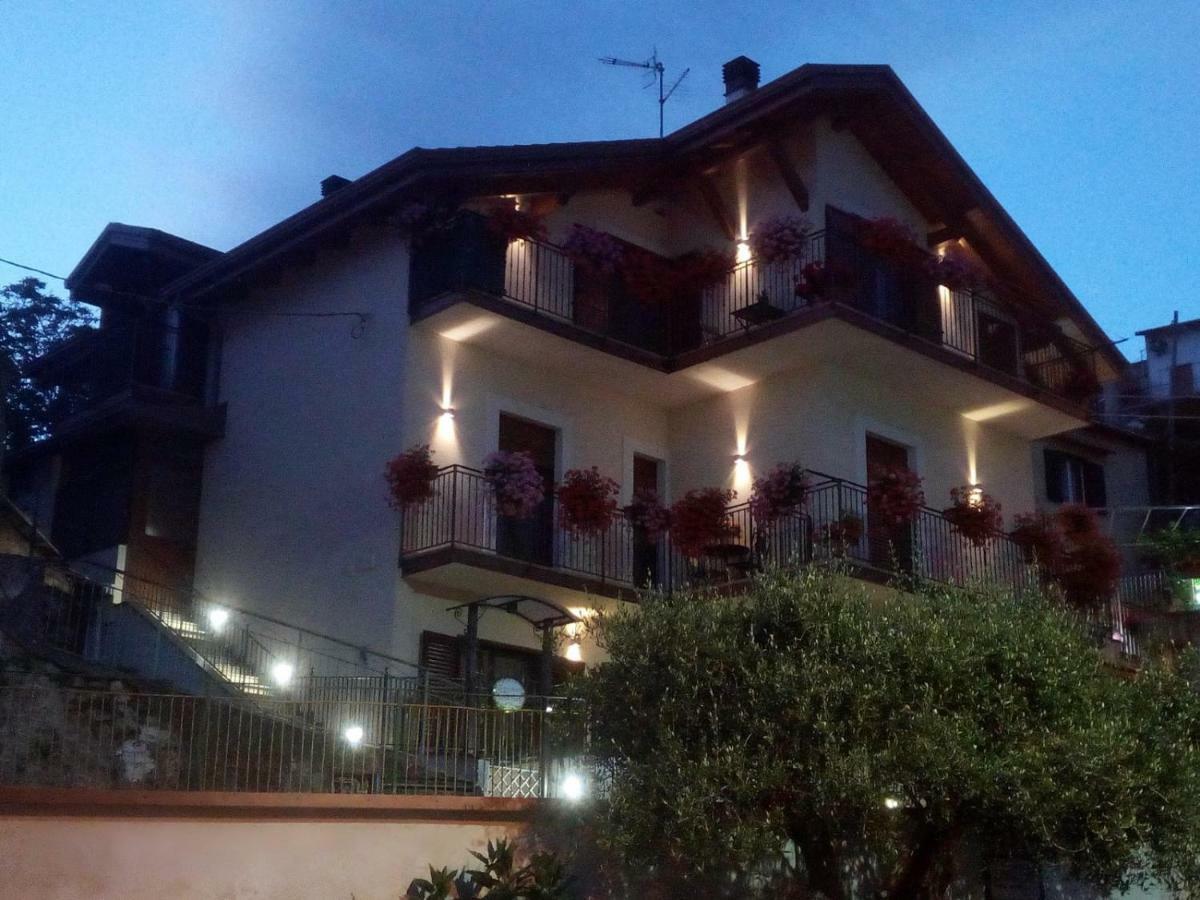 Angolo Fiorito Agerola Esterno foto